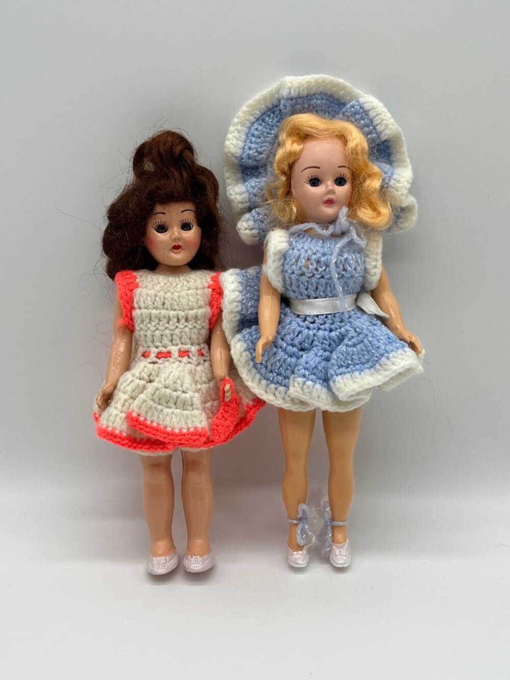 Sleepy Eye Doll Lot of 2 Crocheted Dress Blonde Brunette 8” VTG 50s Plastic